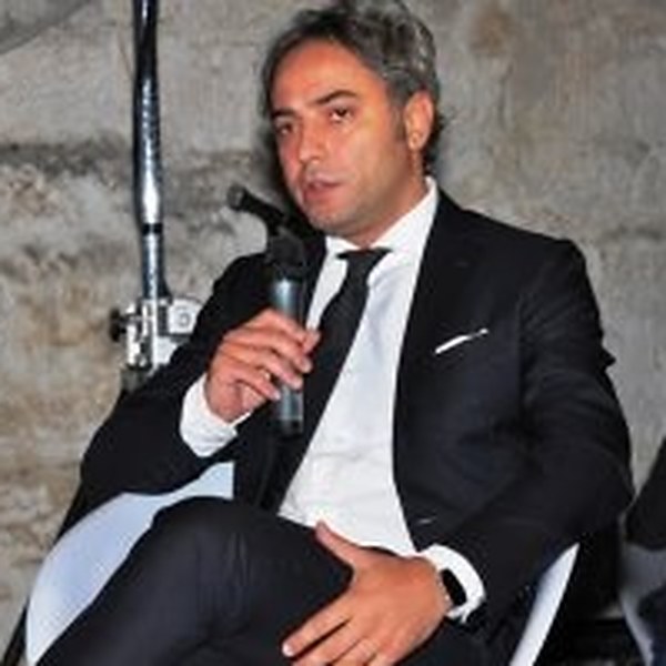 Prof. Sabino Luzzi - Neurochirurgo a Sassari